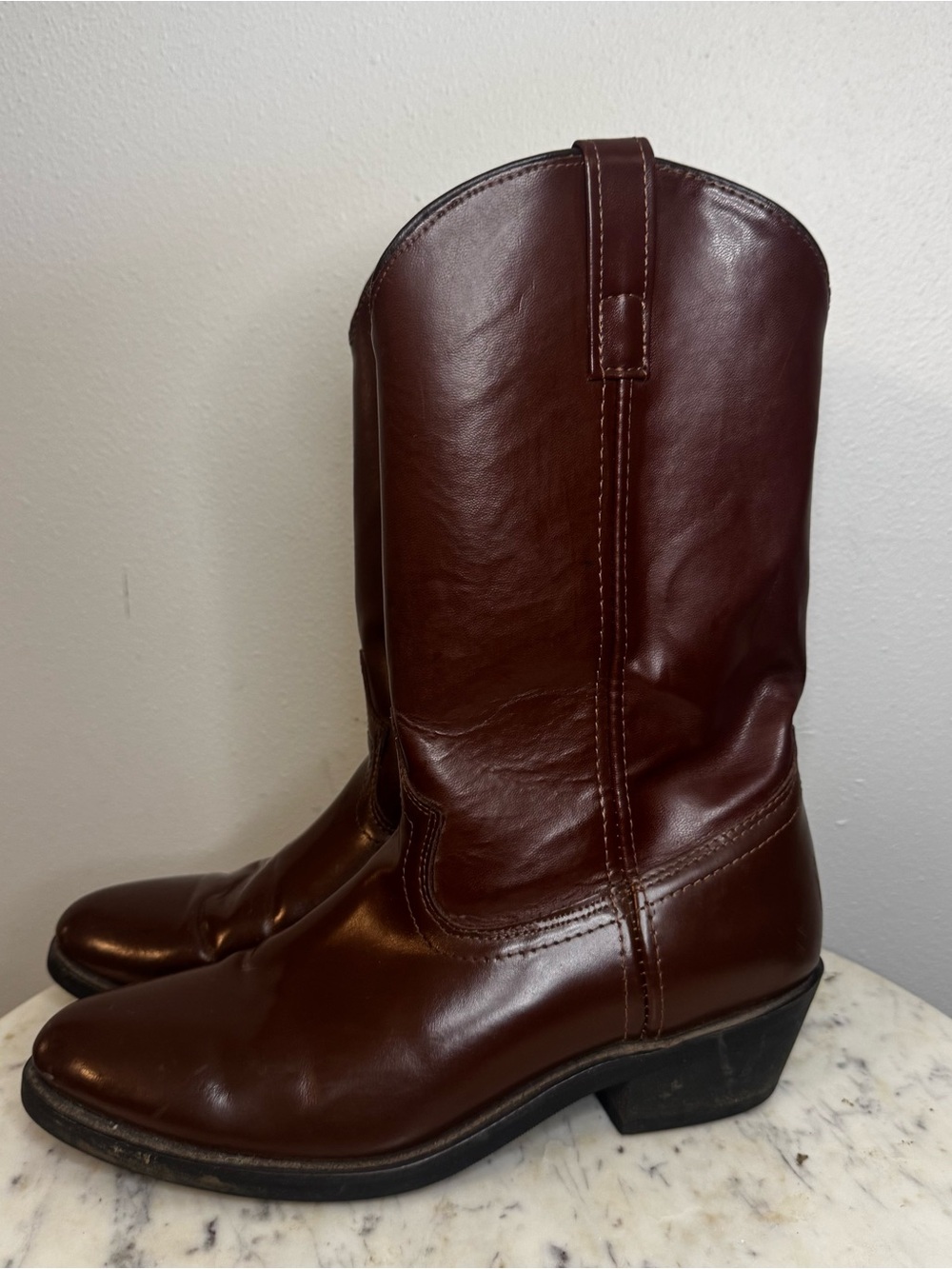 Laredo Leather Cowboy Boots
Size 9.5 D Leather Brown Western